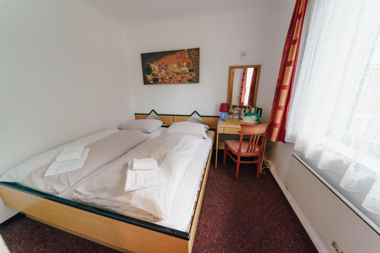 Gaestehaus Frank Hotel Velden am Wörthersee Екстериор снимка
