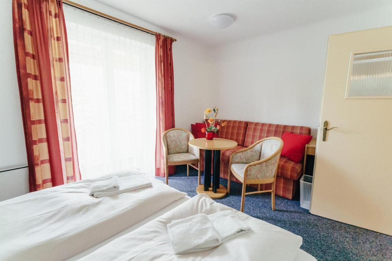 Gaestehaus Frank Hotel Velden am Wörthersee Екстериор снимка