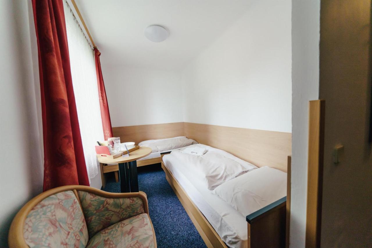 Gaestehaus Frank Hotel Velden am Wörthersee Екстериор снимка