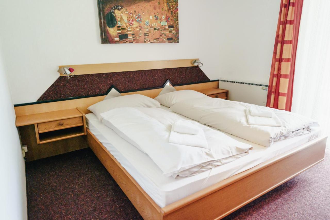 Gaestehaus Frank Hotel Velden am Wörthersee Екстериор снимка