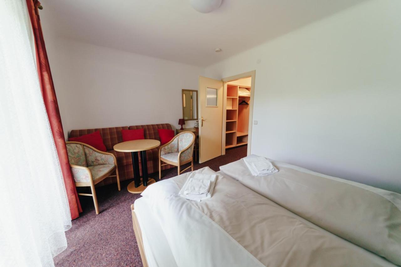 Gaestehaus Frank Hotel Velden am Wörthersee Екстериор снимка